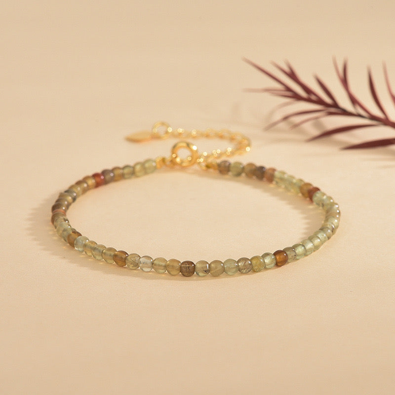 Verdant Blessings - Prehnite Gradient Bracelet